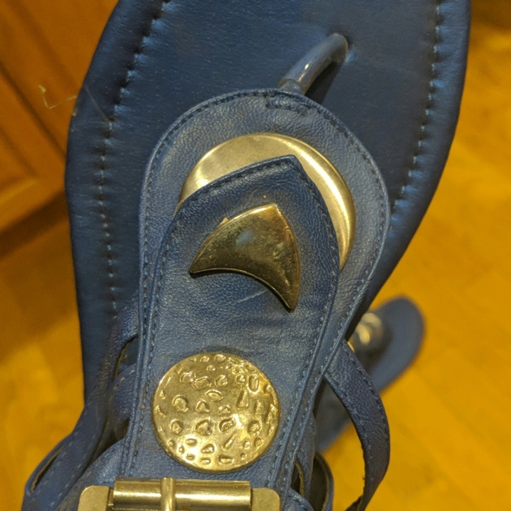 Blue Sandals - Picture 4 of 5